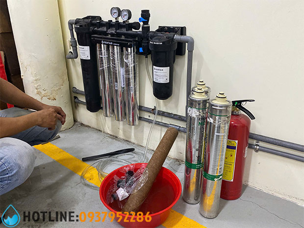 Máy Lọc Nước Pentair Everpure High Flow CSR Triple-MC2