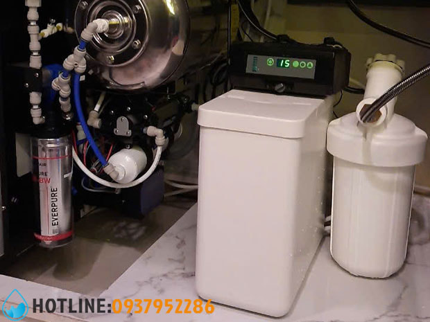 Thumbnail 2: Máy Làm Mềm Nước Cứng Pentair Riversoft 4